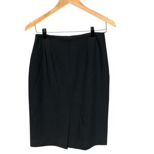 Liz Claiborne Classic Pencil Black Skirt. Wool. Great Condition. Size 6